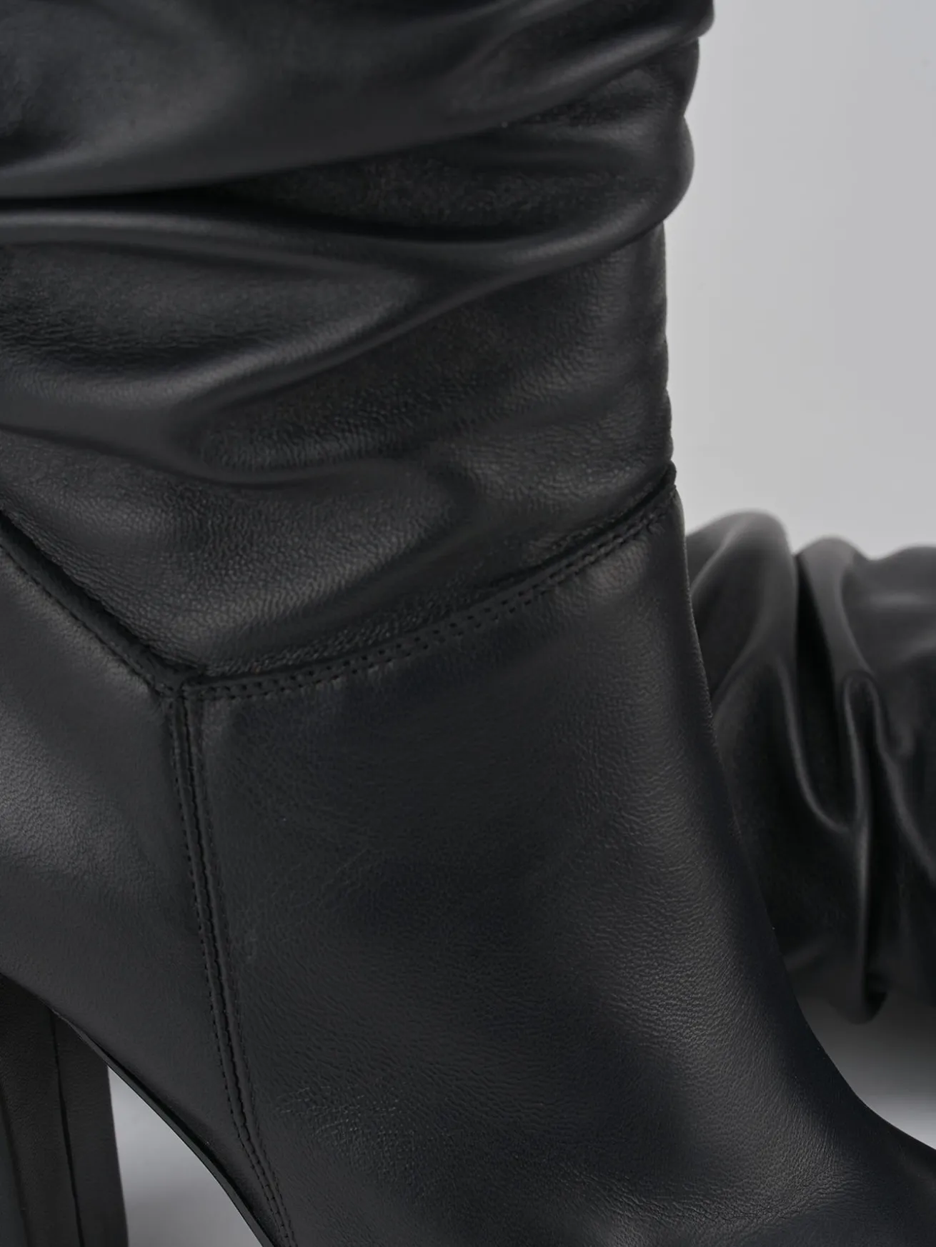 Stivali tacco 9cm pelle nero