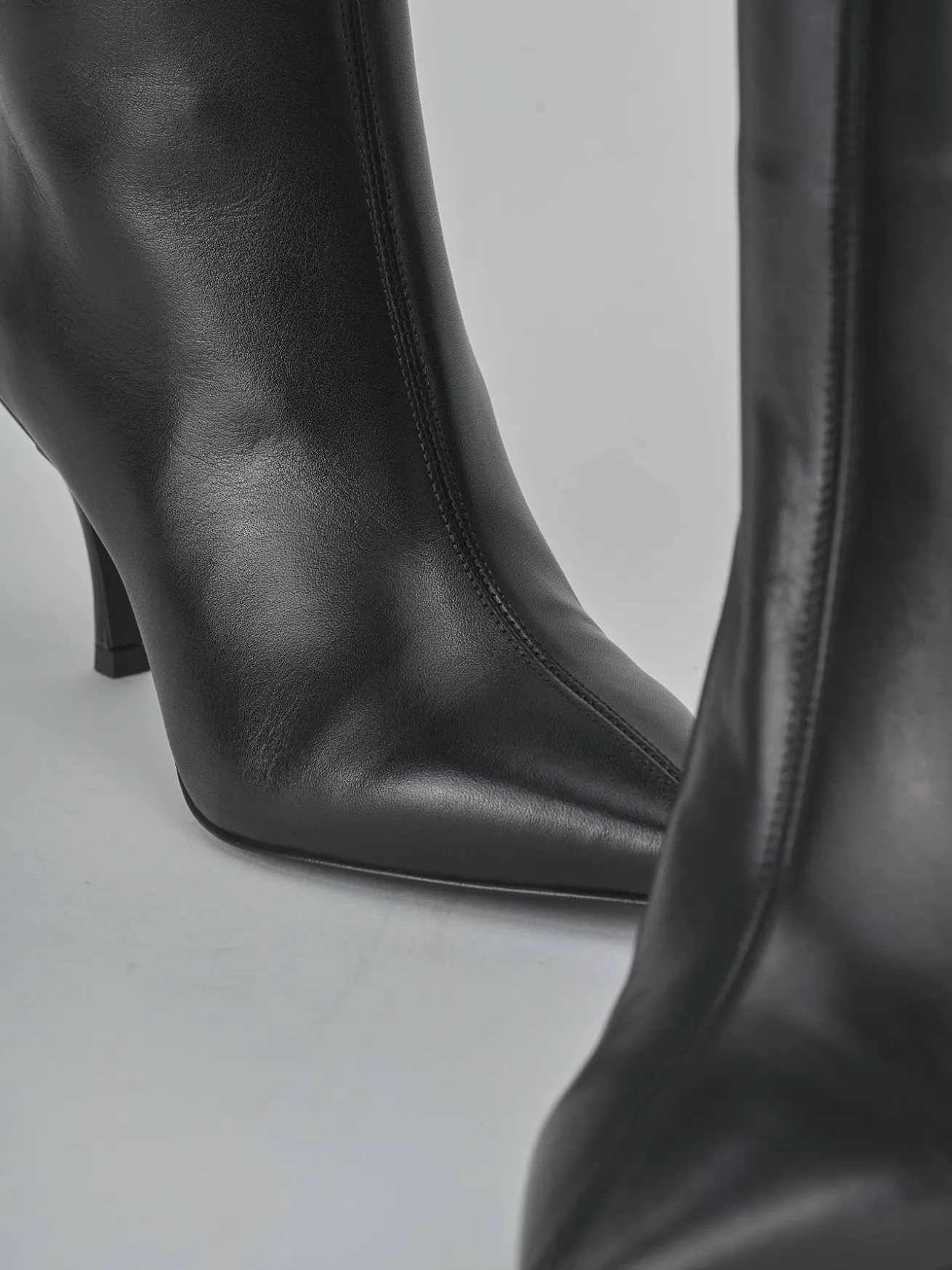 Stivali tacco 7cm pelle nero