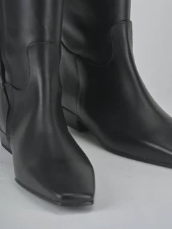 Stivali tacco 3cm pelle nero