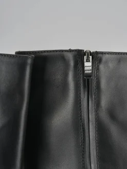 Stivali tacco 2cm pelle nero