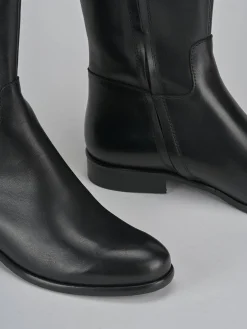 Stivali tacco 2cm pelle nero