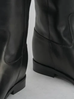 Stivali tacco 2cm pelle nero