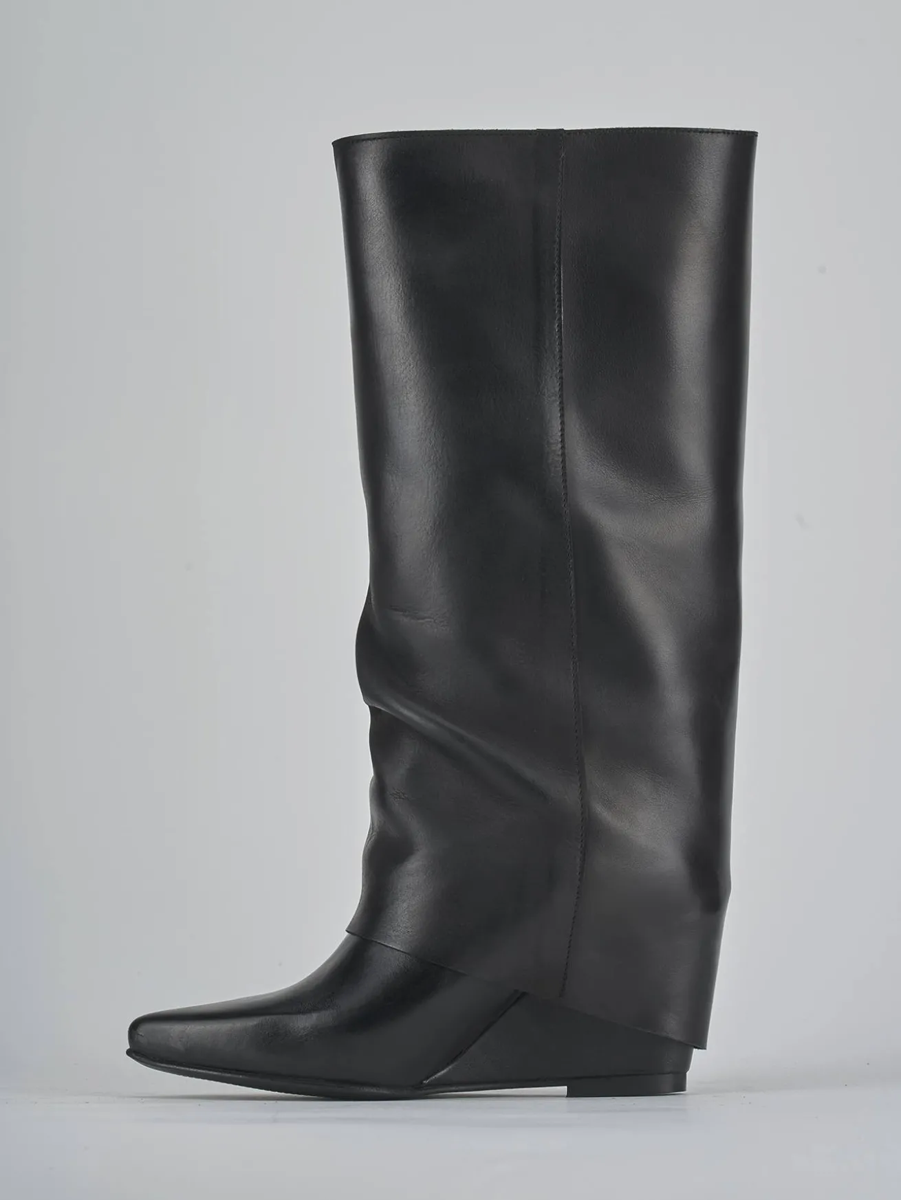 Stivali tacco 4cm pelle nero