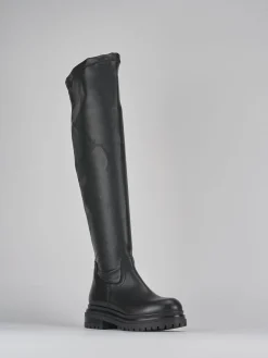 Stivali tacco 3cm pelle nero