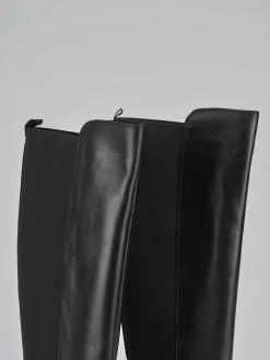 Stivali tacco 2cm pelle nero