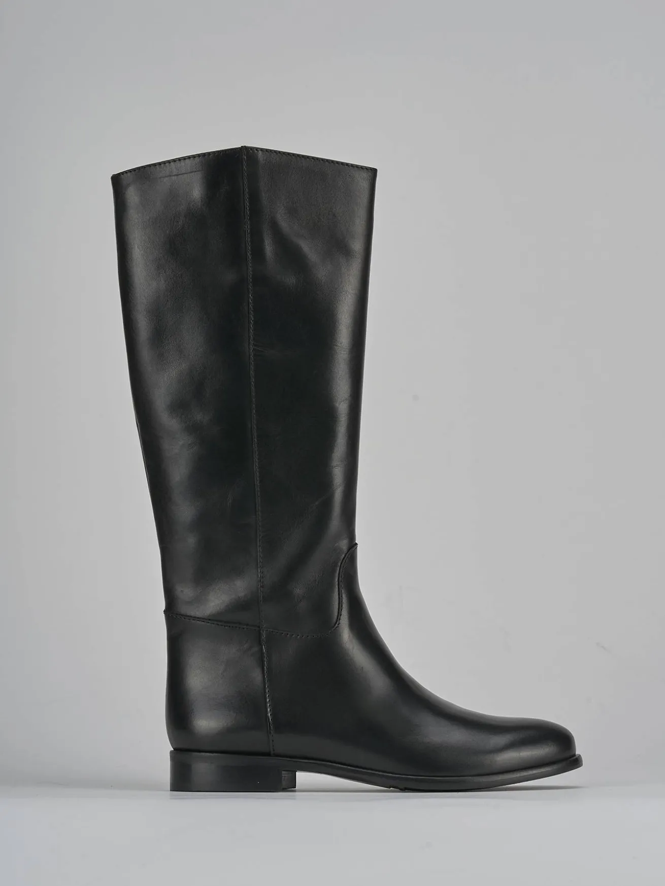 Stivali tacco 2cm pelle nero