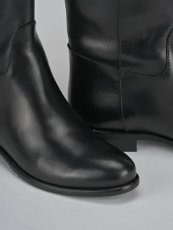 Stivali tacco 2cm pelle nero