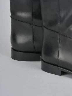 Stivali tacco 2cm pelle nero