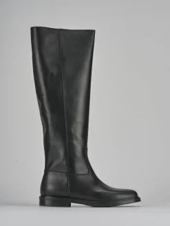 Stivali tacco 2cm pelle nero