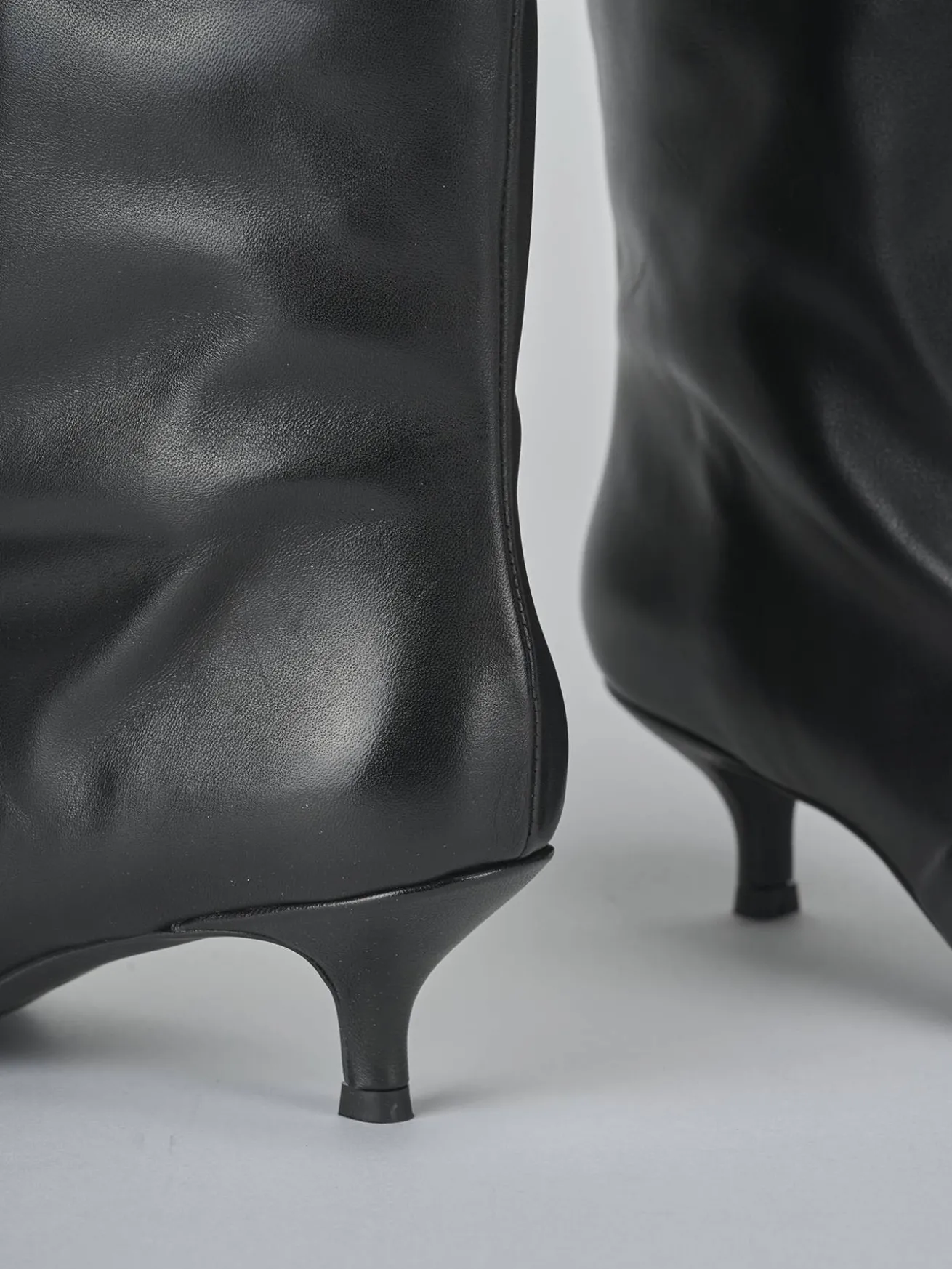 Stivali tacco 5cm pelle nero