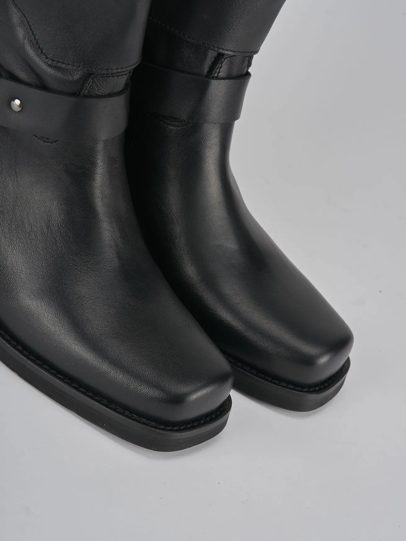 Stivali tacco 4cm pelle nero