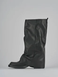 Stivali tacco 3cm pelle nero