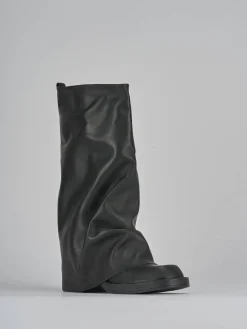 Stivali tacco 3cm pelle nero