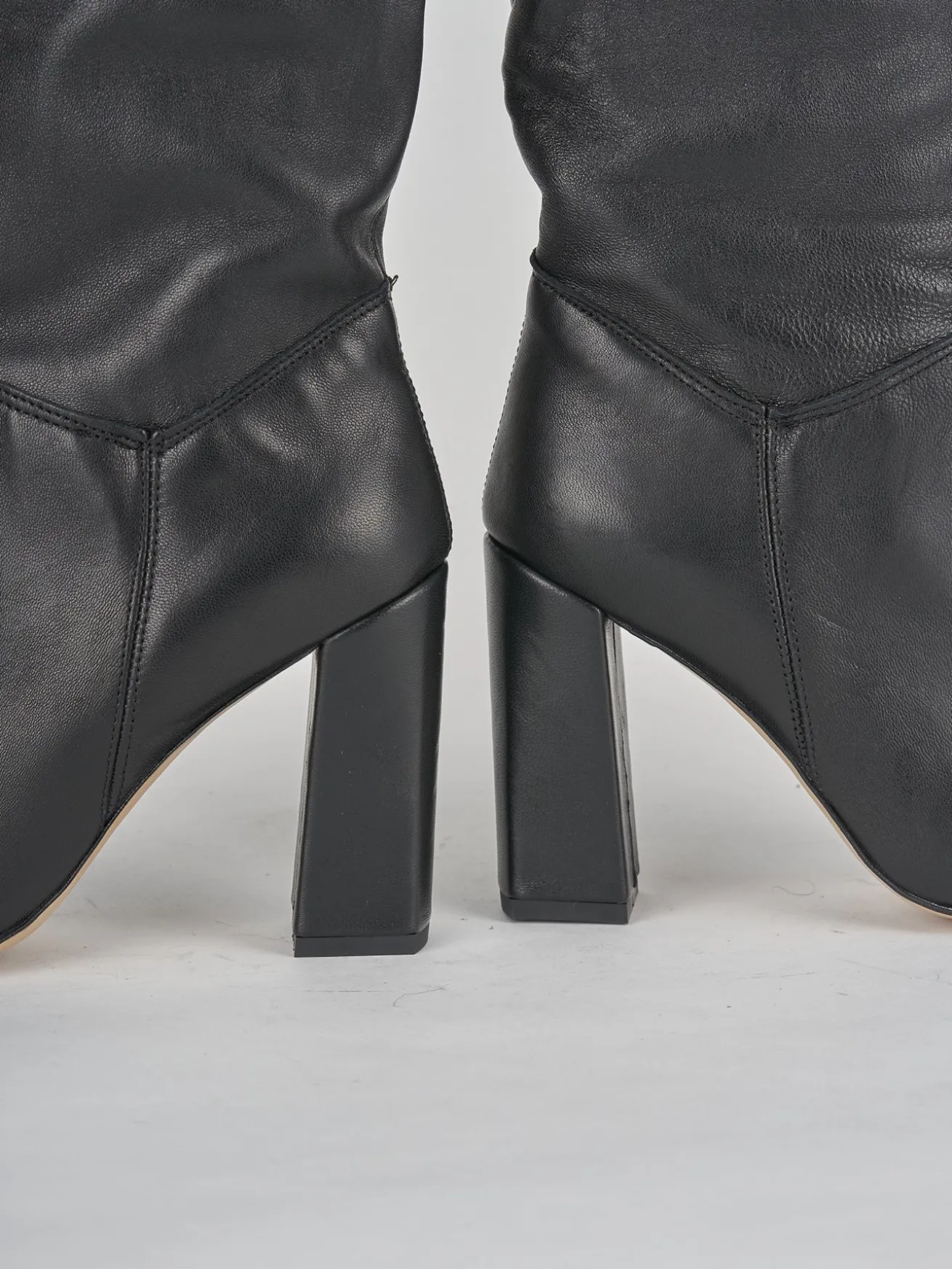 Stivali tacco 9cm pelle nero