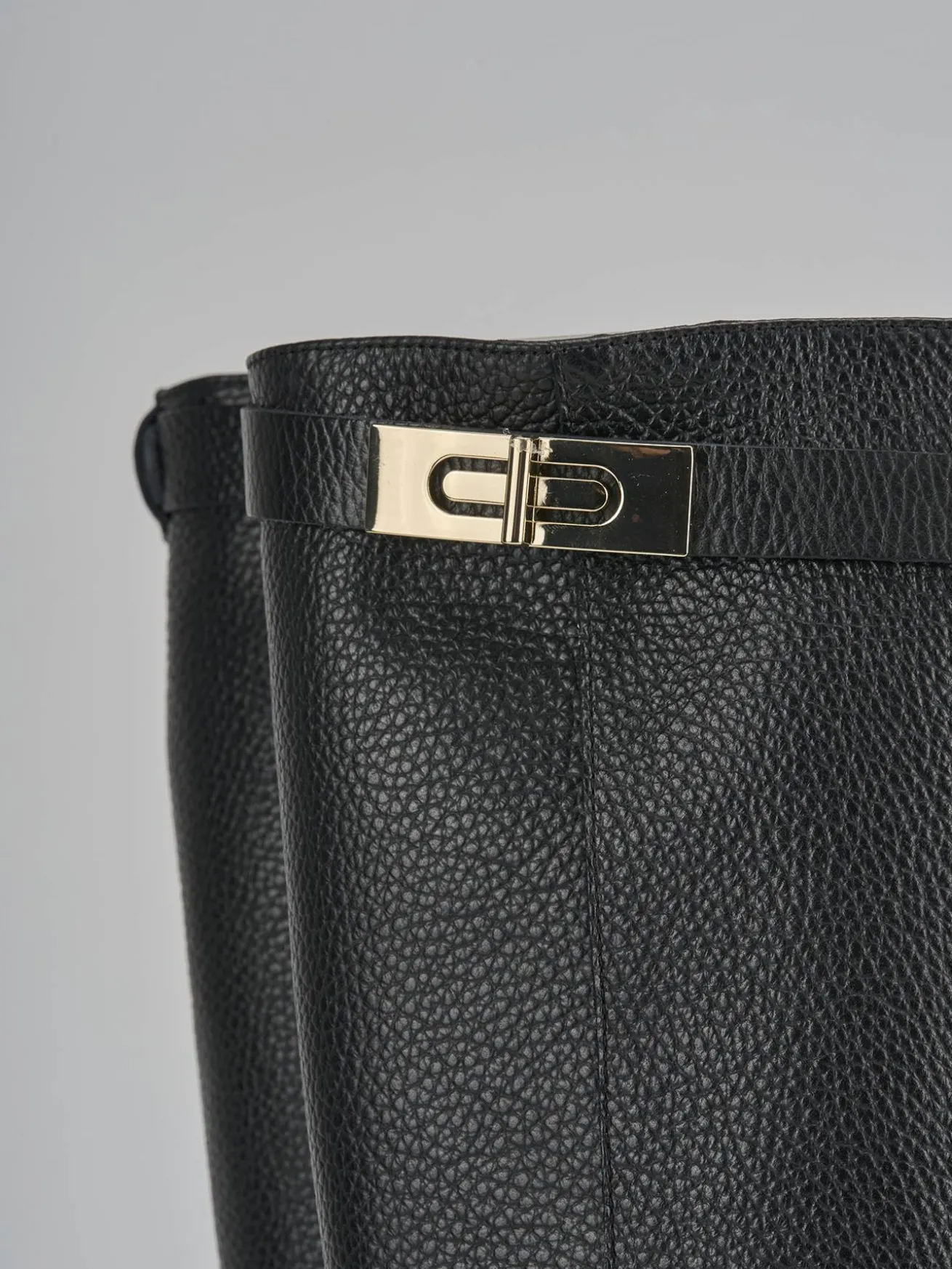 Stivali tacco 2cm pelle nero