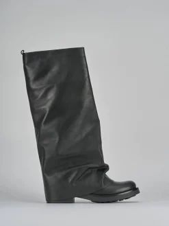 Stivali tacco 3cm pelle nero