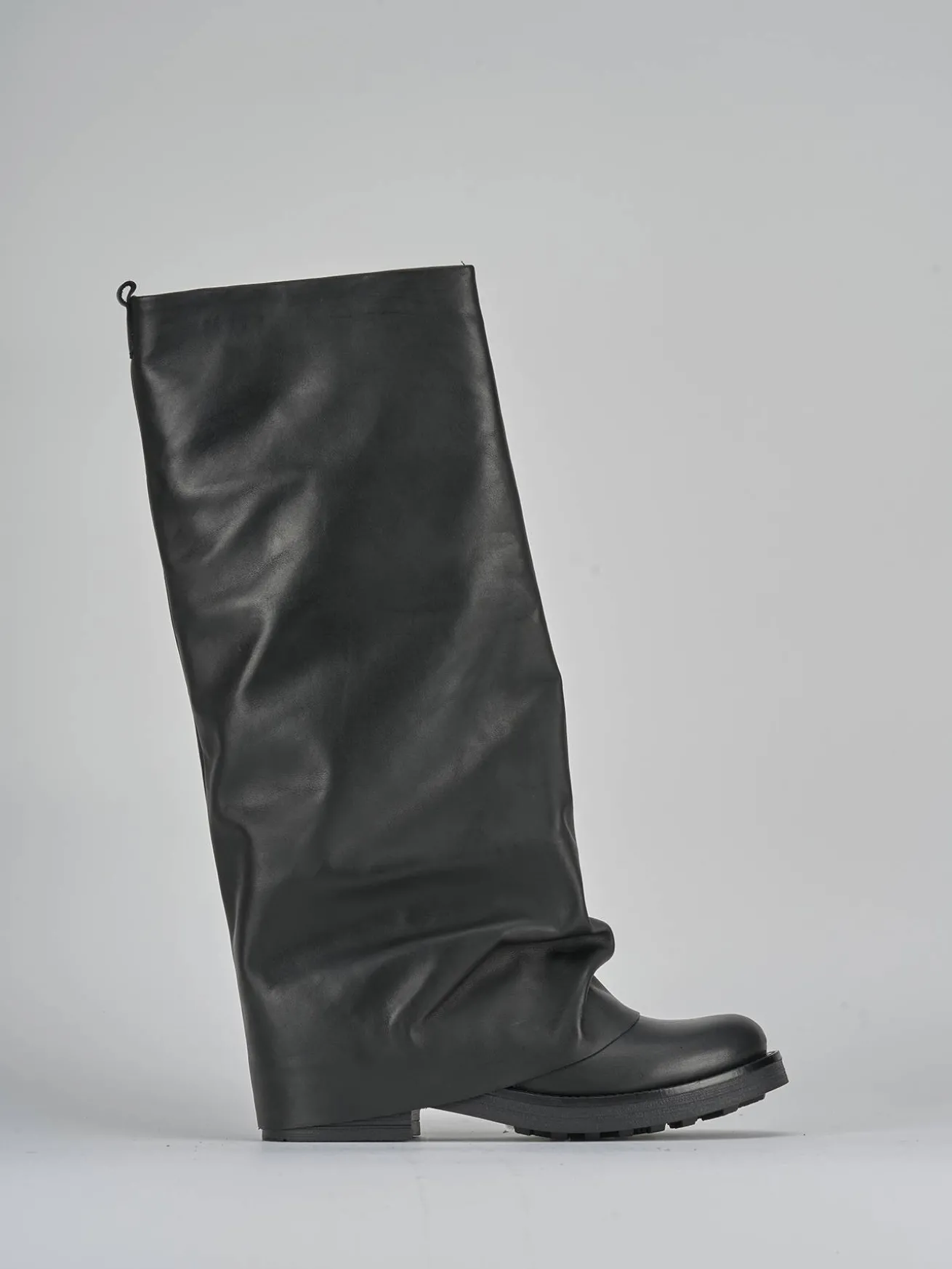 Stivali tacco 3cm pelle nero