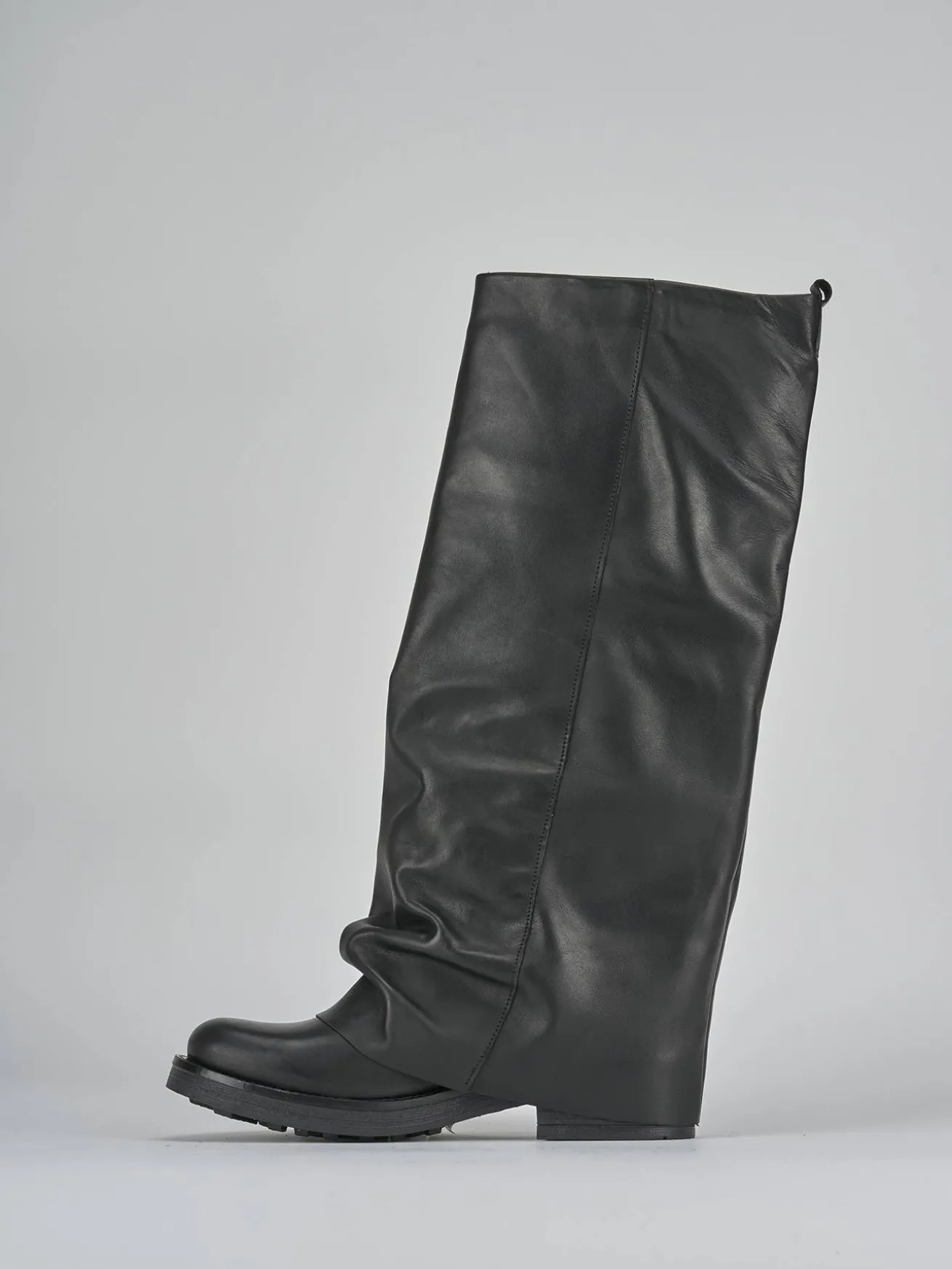 Stivali tacco 3cm pelle nero