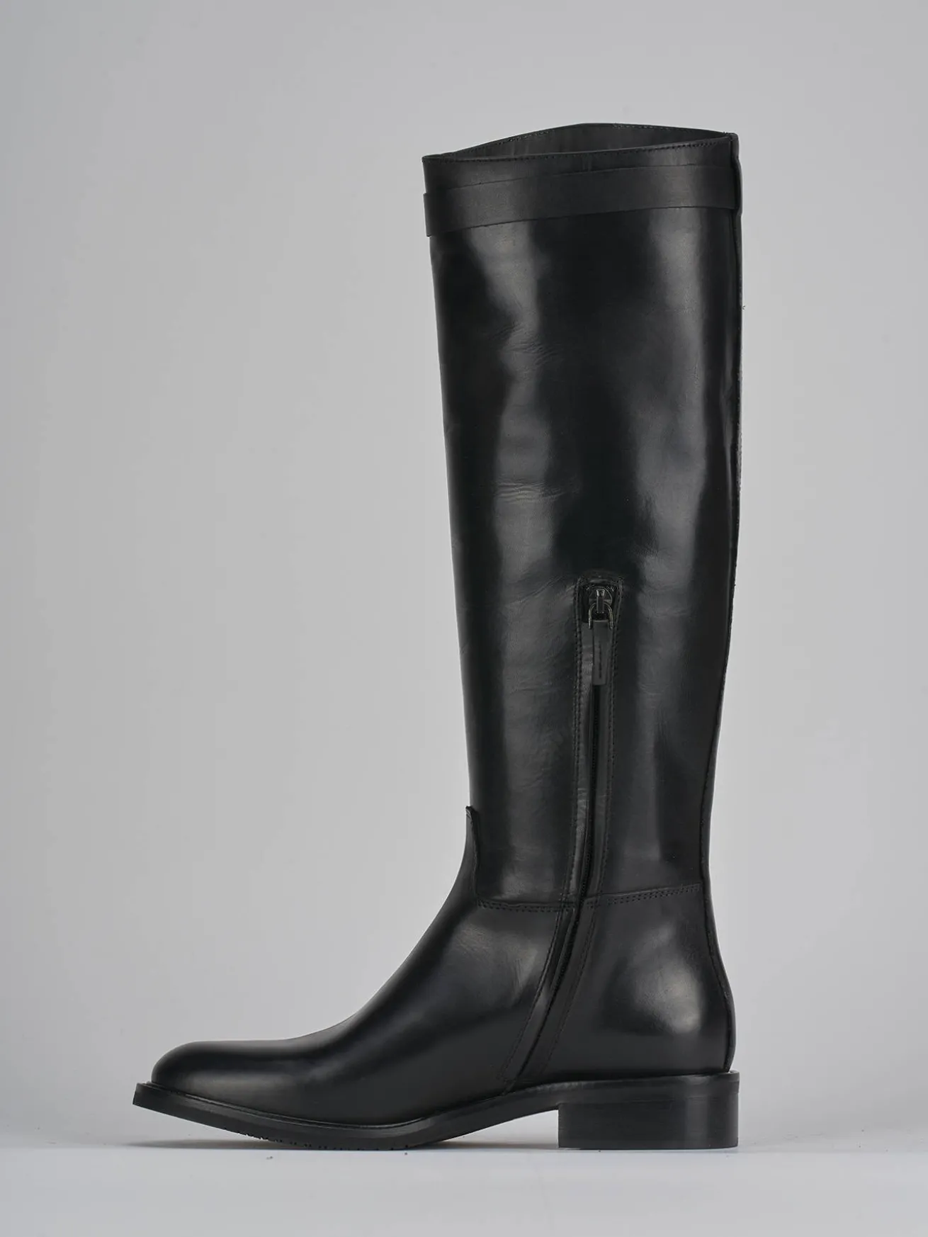 Stivali tacco 3cm pelle nero