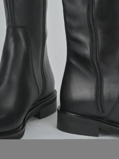 Stivali tacco 2cm pelle nero