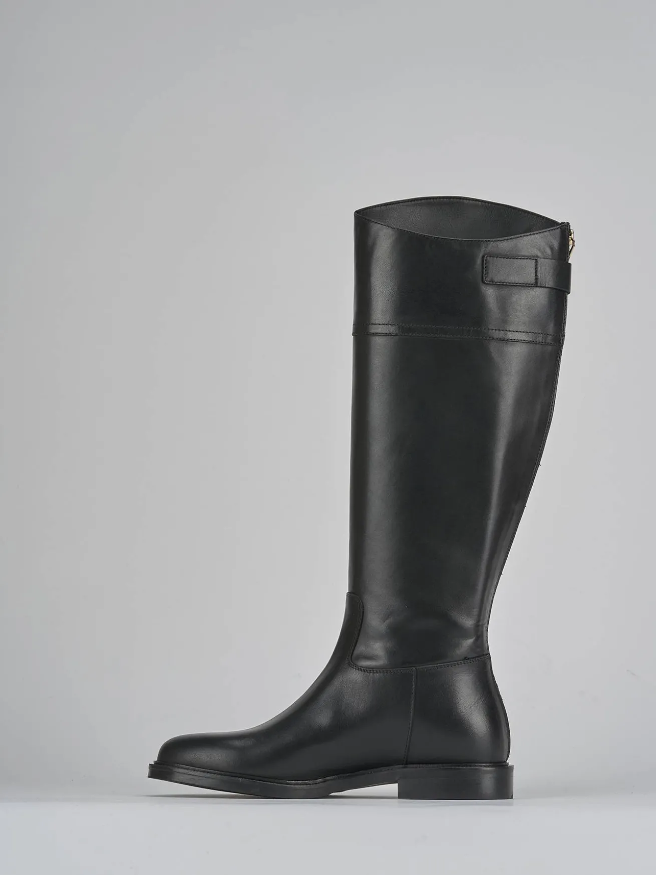 Stivali tacco 2cm pelle nero