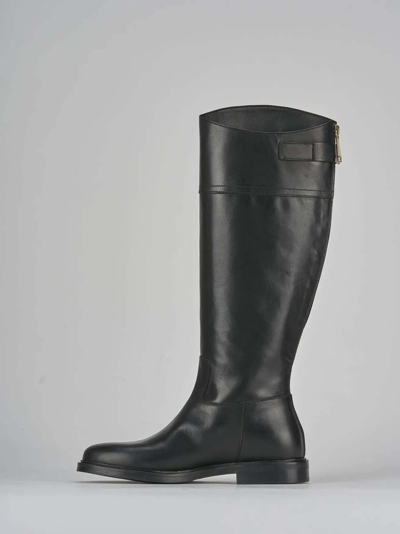 Stivali tacco 2cm pelle nero