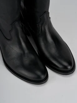 Stivali tacco 3cm pelle nero