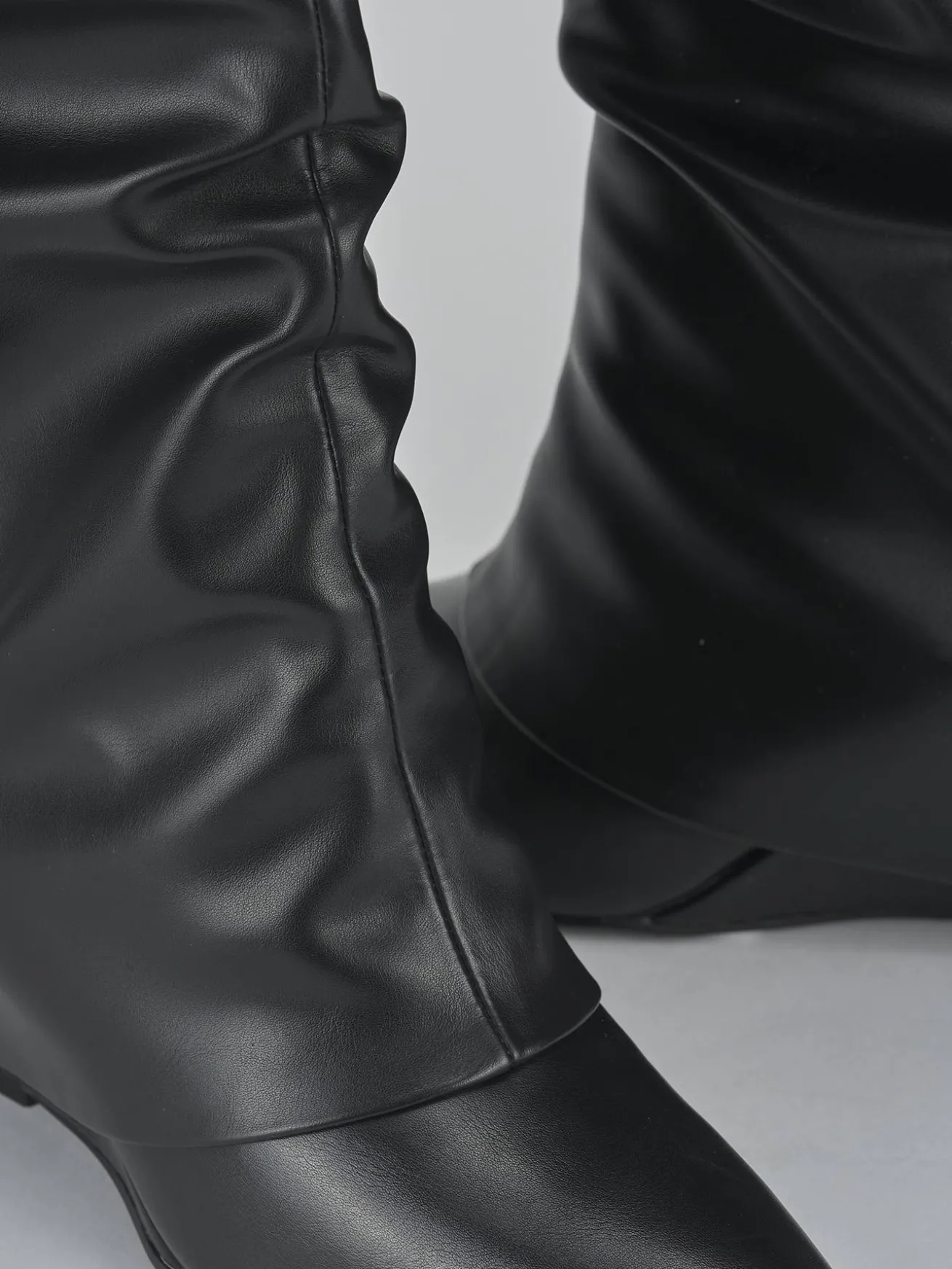 Stivali tacco 10cm pelle sostenibile nero