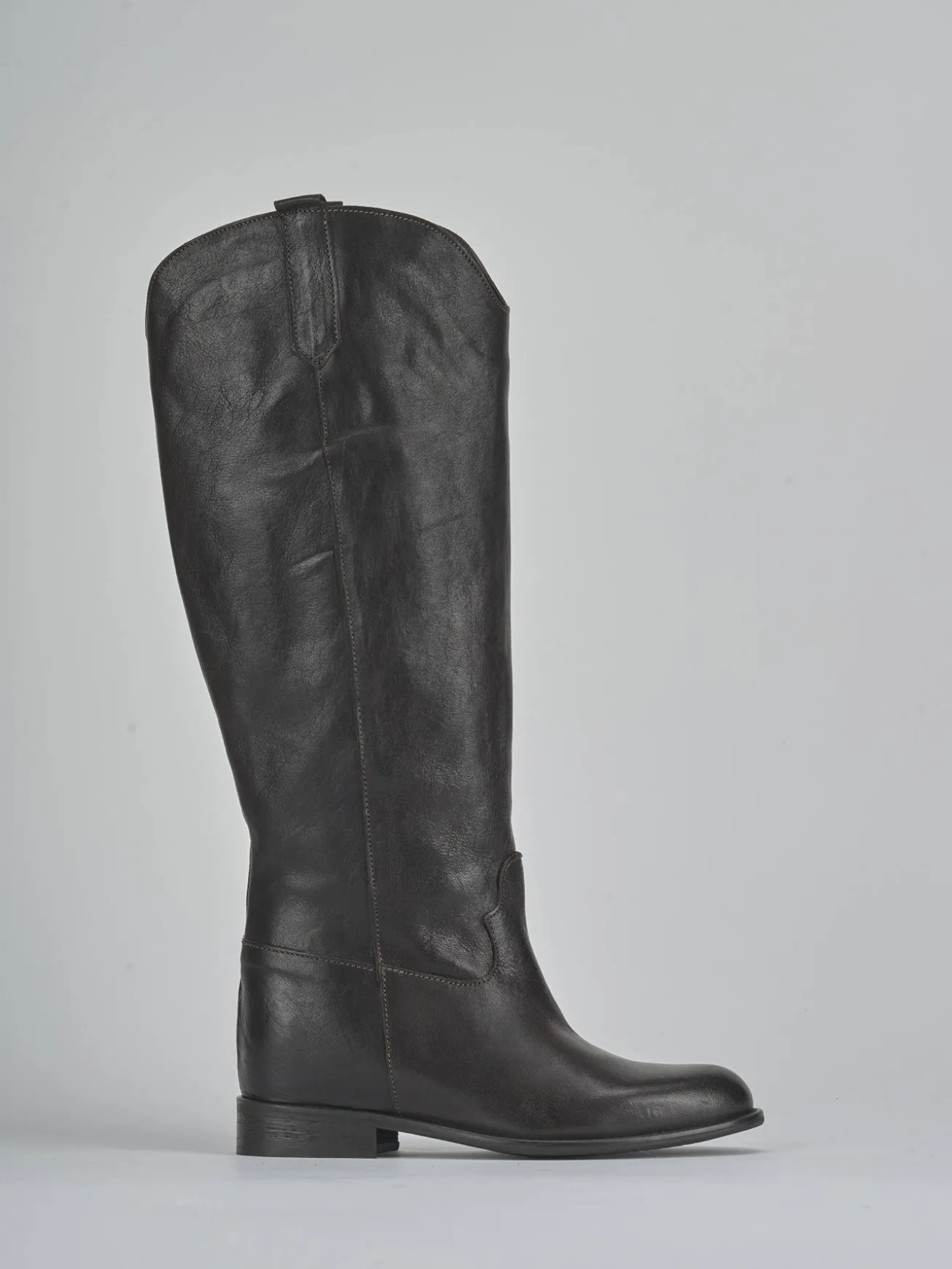 Stivali tacco 2cm pelle testa