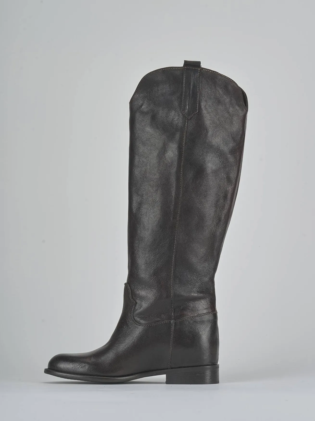 Stivali tacco 2cm pelle testa