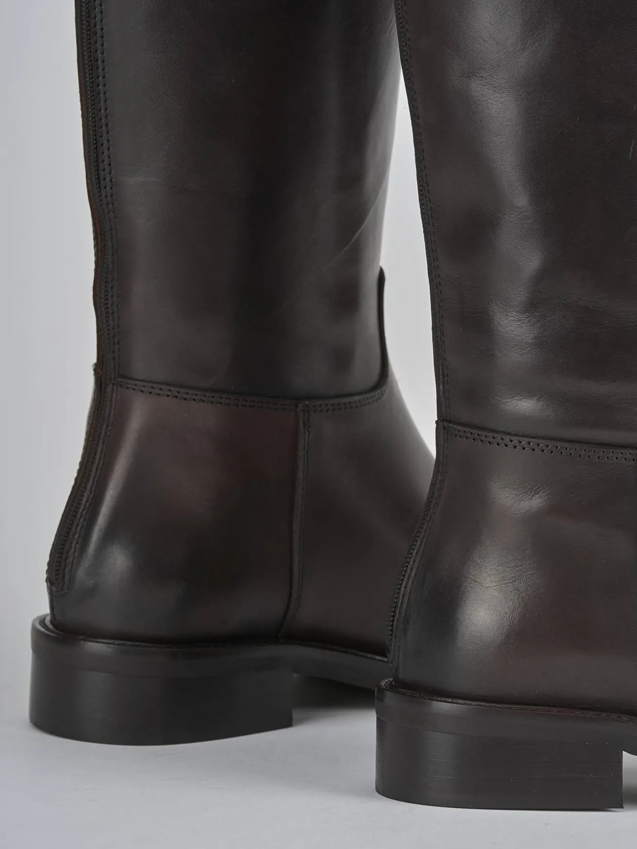 Stivali tacco 3cm pelle testa