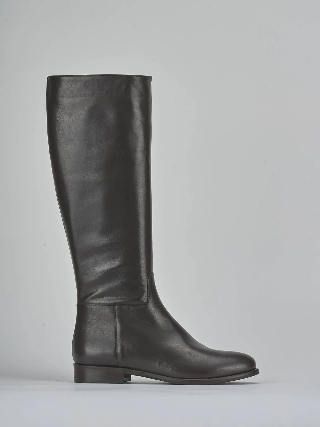 Stivali tacco 2cm pelle testa