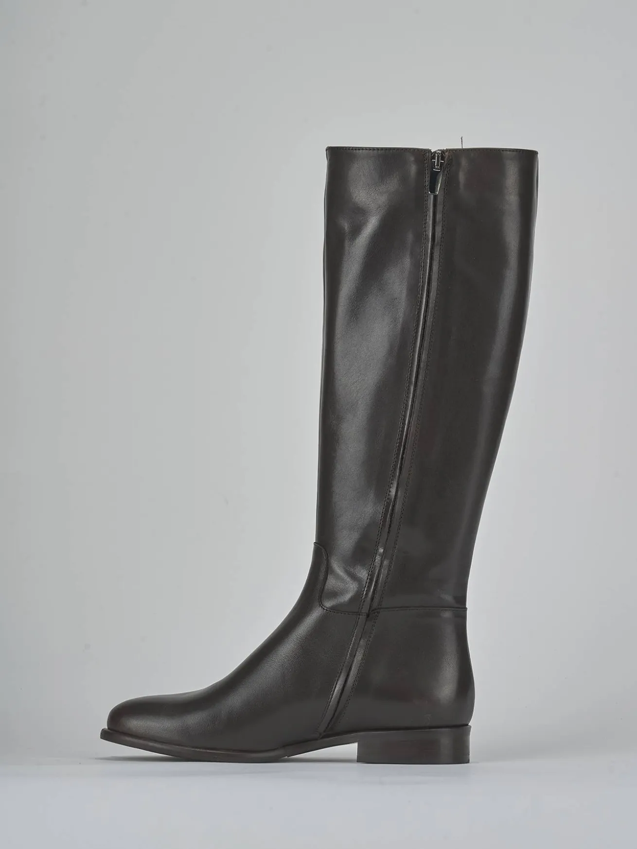 Stivali tacco 2cm pelle testa