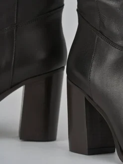 Stivali tacco 8cm pelle testa