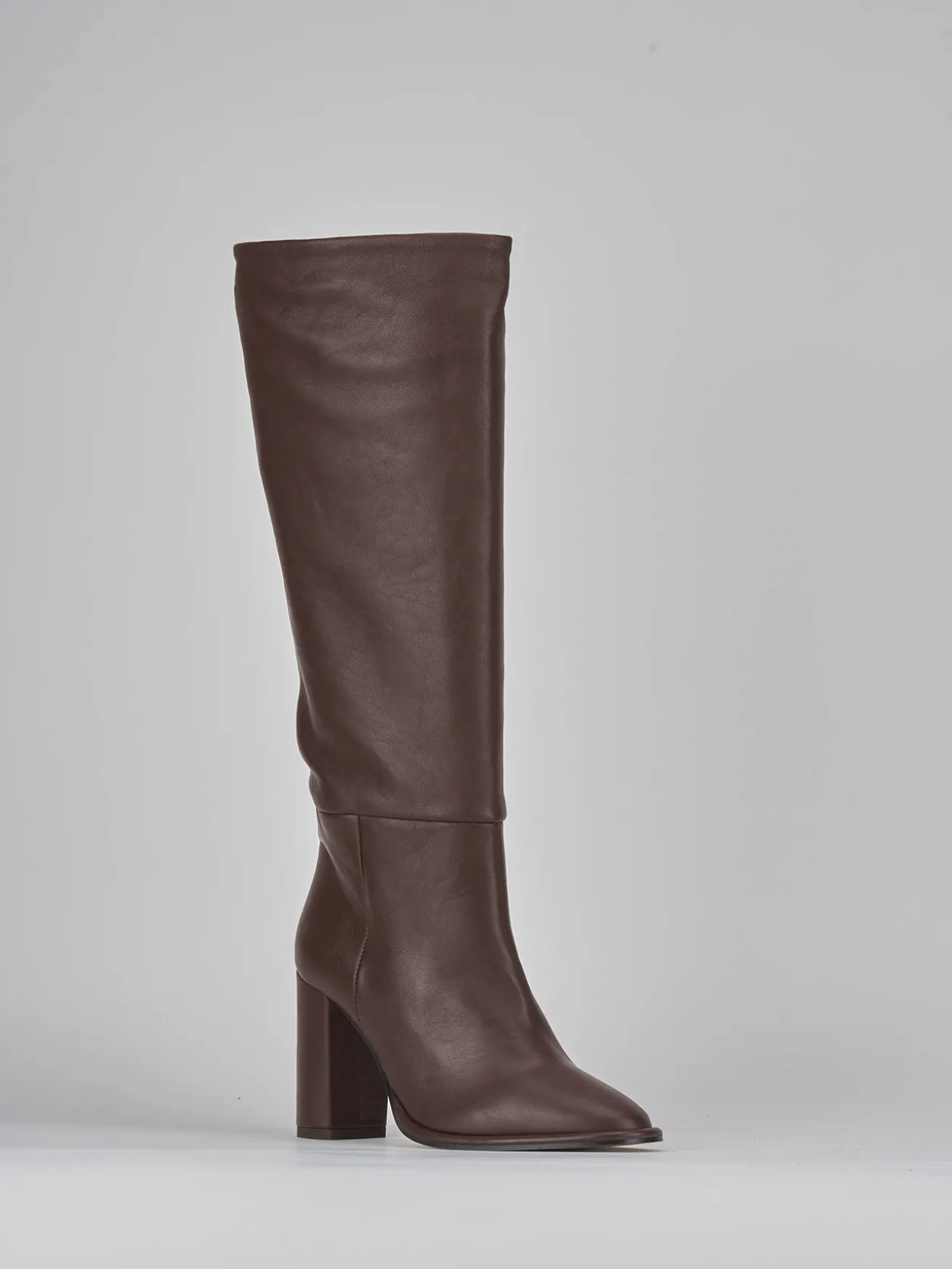 Stivali tacco 9cm pelle testa