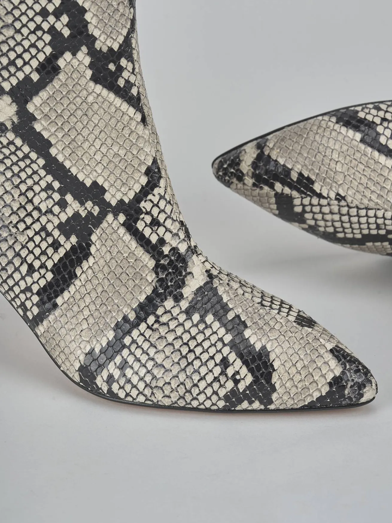 Stivali tacco 7cm pitone beige