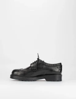 Stringata tacco 2 cm nero