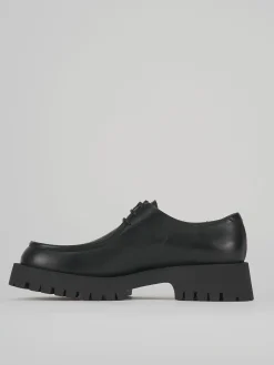 Stringata tacco 3 cm nero pelle