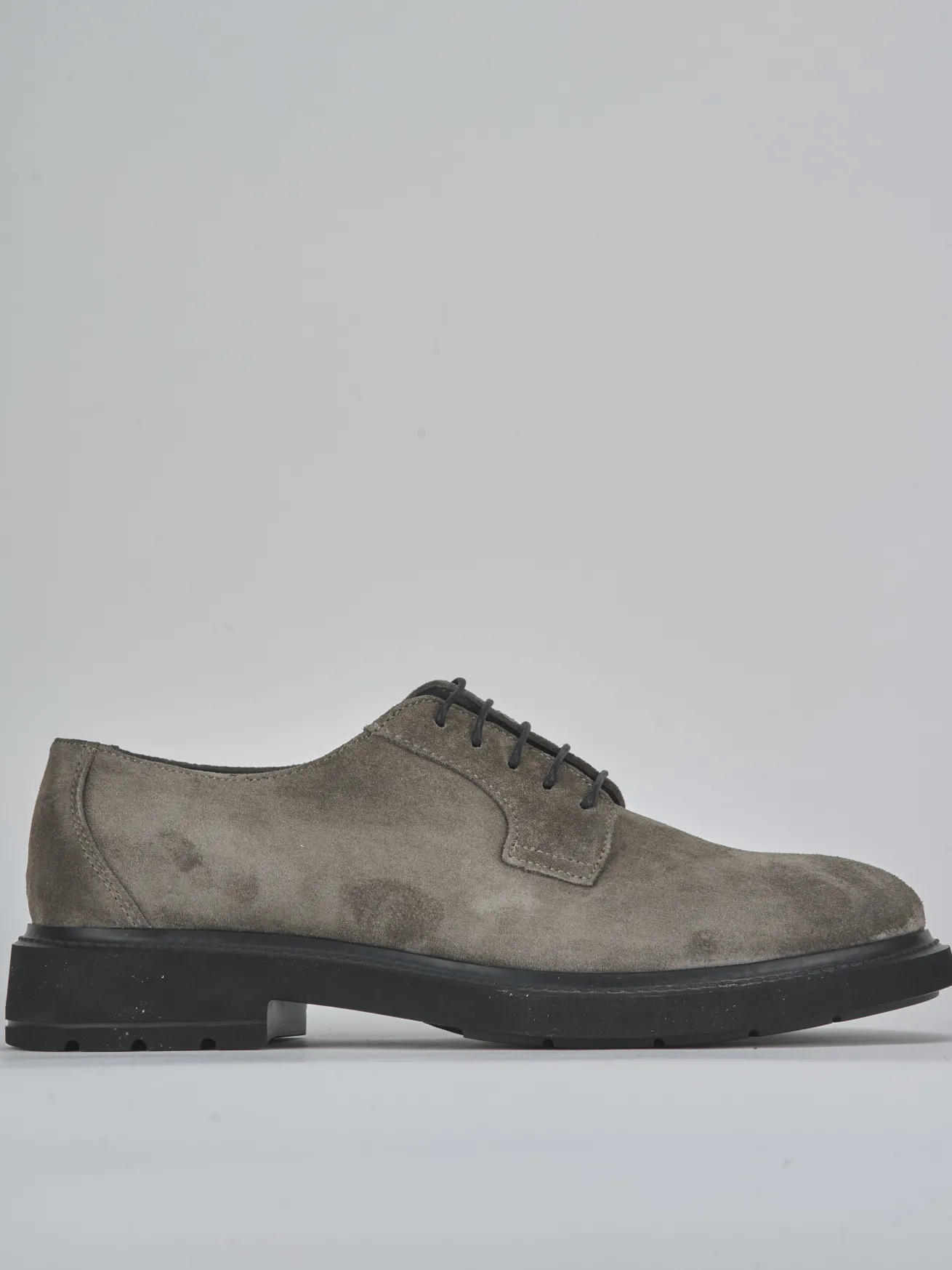 Stringate camoscio beige