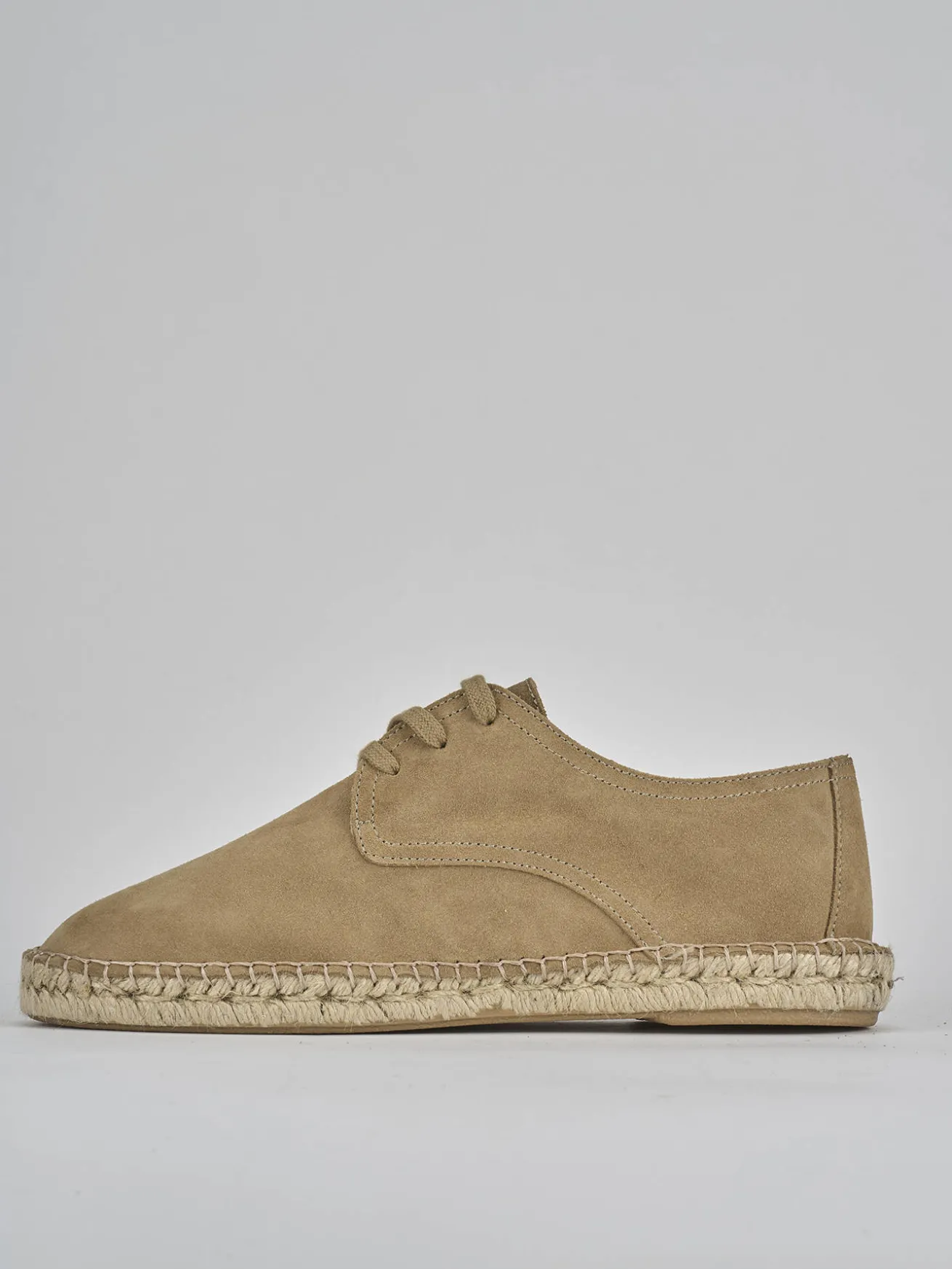 Stringate camoscio beige