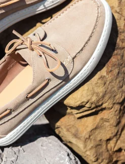 Stringate camoscio beige