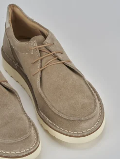 Stringate camoscio beige