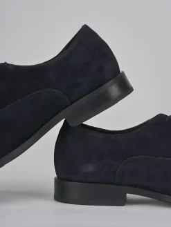 Stringate camoscio blu