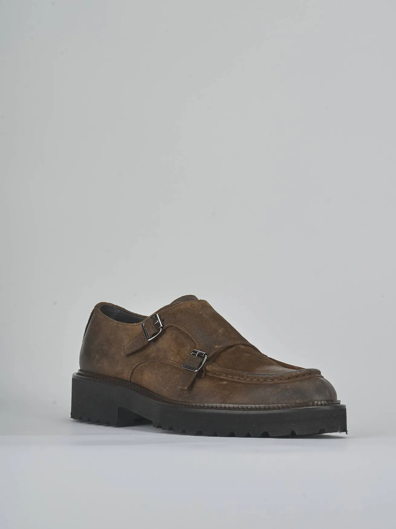 Stringate camoscio marrone