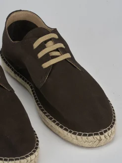 Stringate camoscio testa