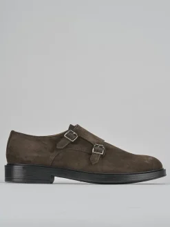 Stringate camoscio testa