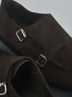 Stringate camoscio testa