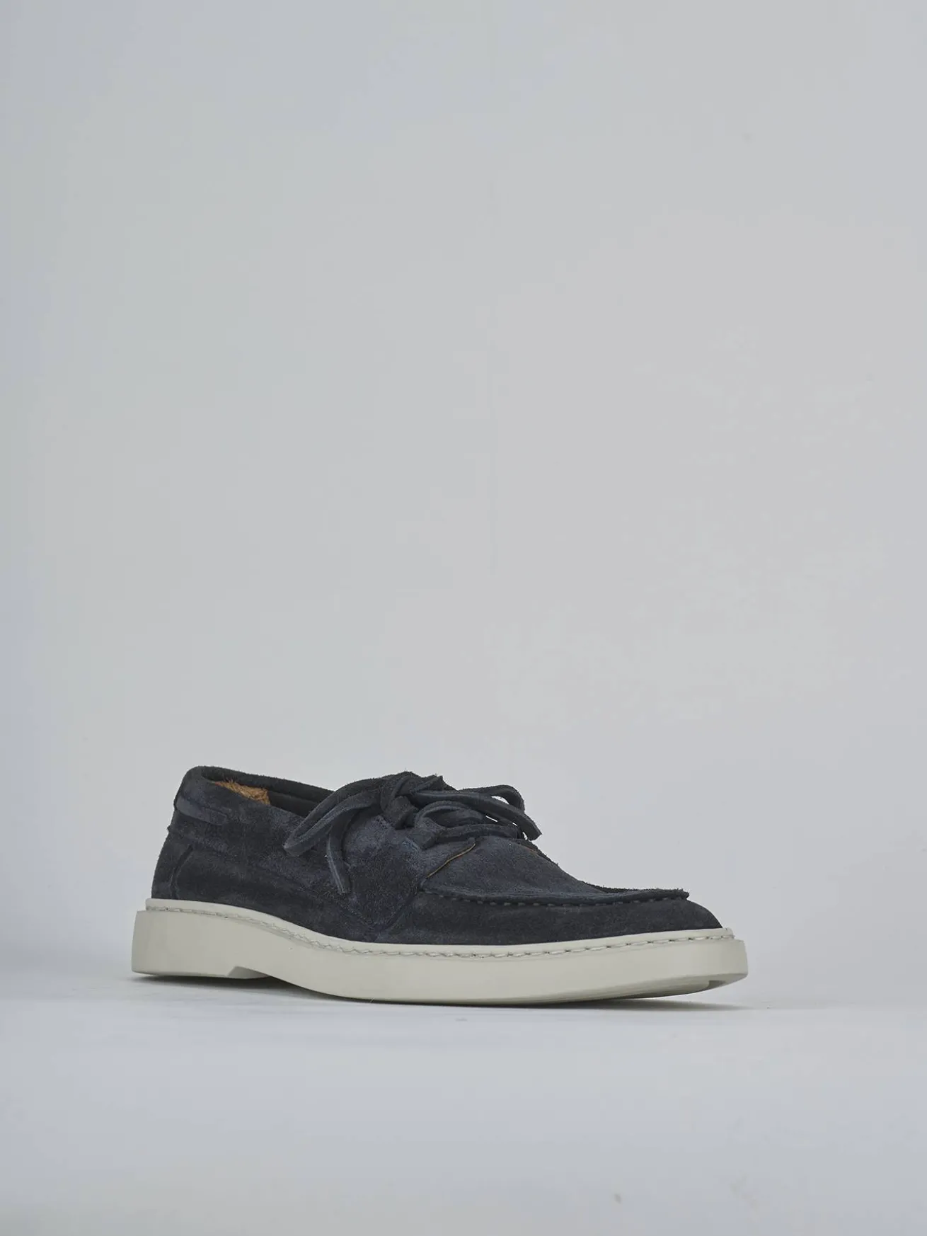 Stringate camoscio verde