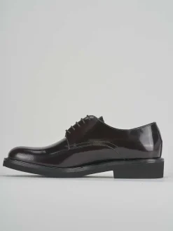 Stringate pelle bordo'