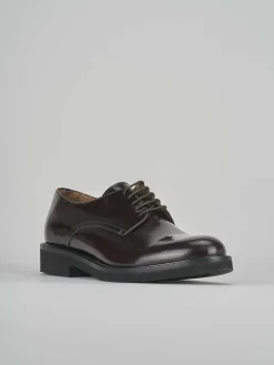 Stringate pelle bordo'